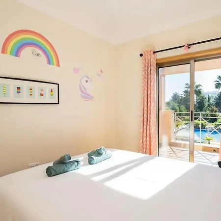 בית נופש Balaia - Fantastica Moradia 6 Com Piscina E Bbq *