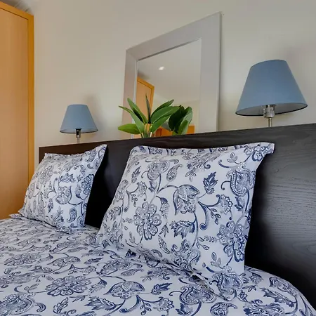 בית נופש Balaia - Fantastica Moradia 6 Com Piscina E Bbq *