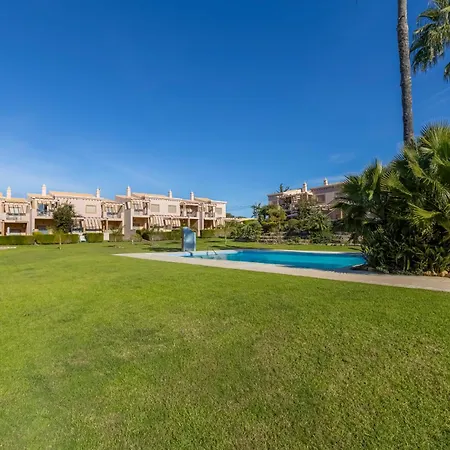 בית נופש Balaia - Fantastica Moradia 6 Com Piscina E Bbq