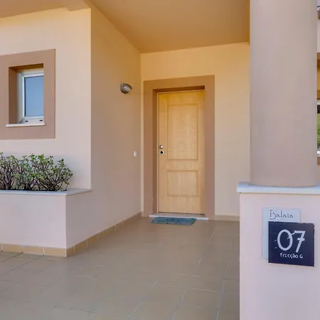 Balaia - Fantastica Moradia 6 Com Piscina E Bbq Vakantiehuis Olhos de Agua (Albufeira)